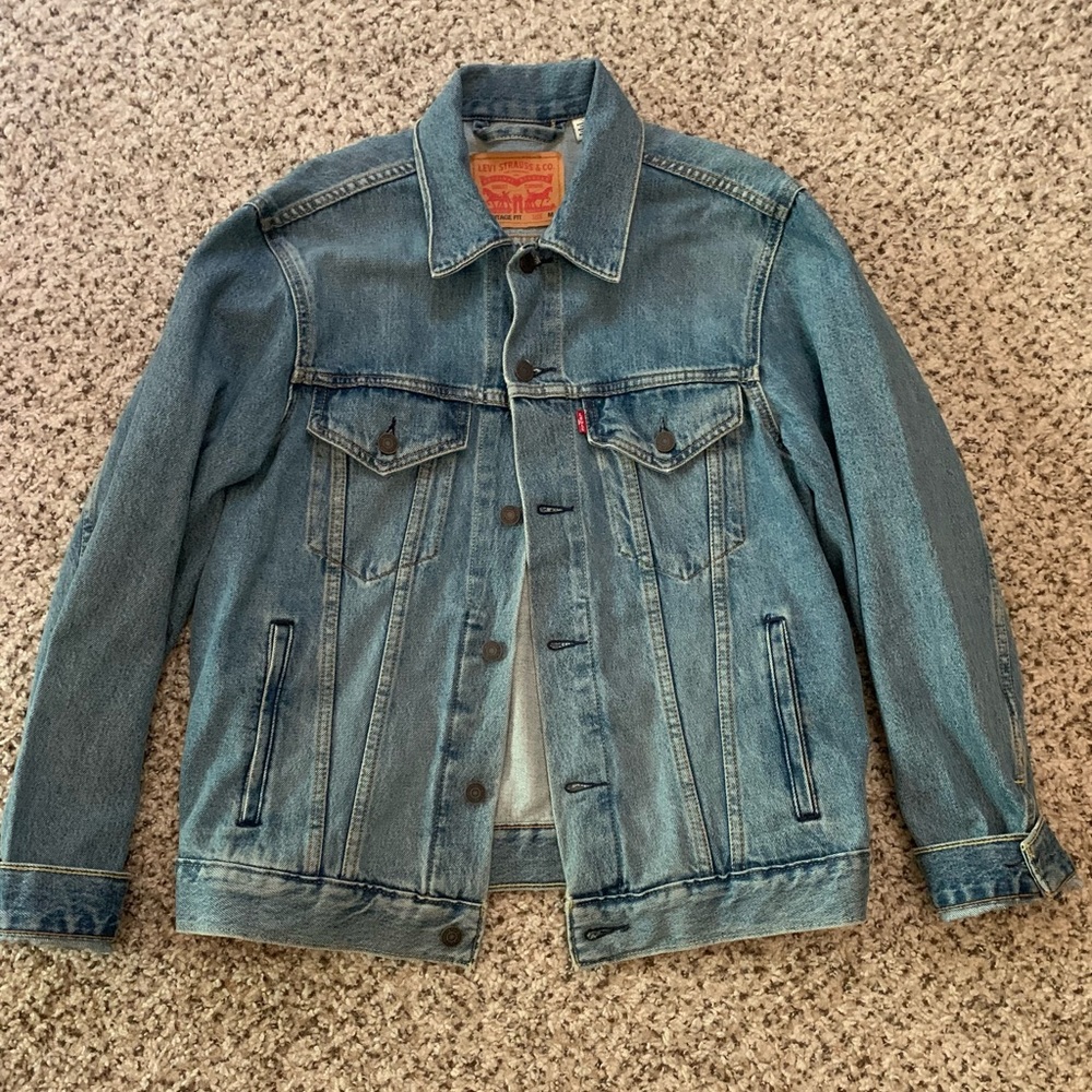 Levi's Vintage Fit Trucker Jacket Blue Denim Noon
